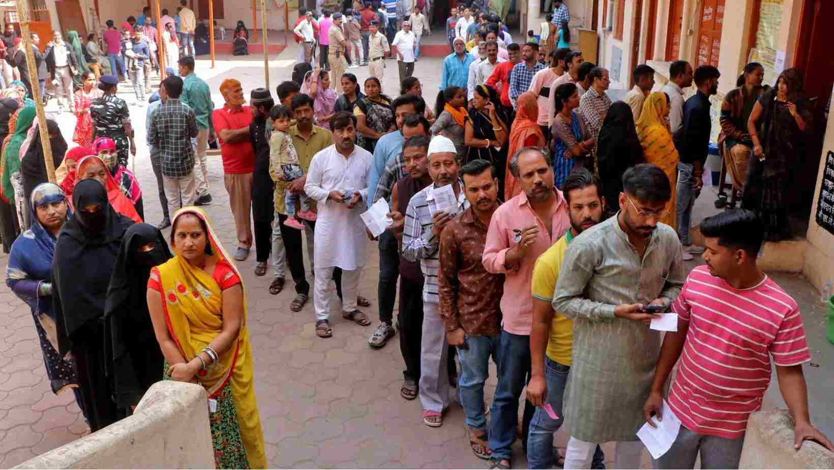 Chhattisgarh चुनाव 2023 में मतदान का प्रतिशत 2018 के चुनावों से थोड़ा कम है